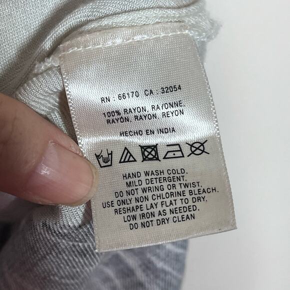 ANTHROPOLOGIE Floreat ink brushstroke tank w/sequin & bead detail size 0 - Picture 6 of 6